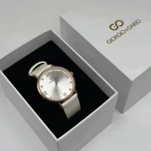 Giorgio & Dario – Montre Femme Élégante en Similicuir