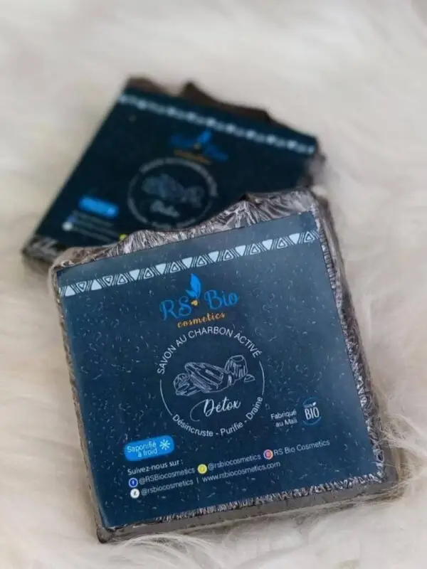 RS Bio – Savon Détox au Charbon Actif