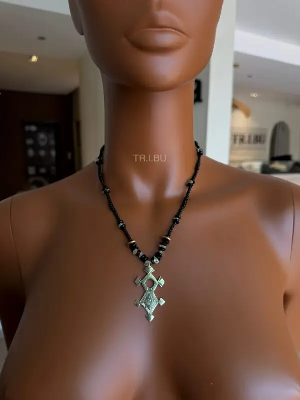 Tr.i.bu – Collier Inaba – Image 2