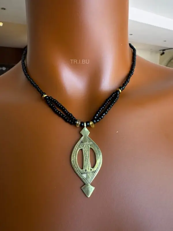 Tr.i.bu – Collier NIWAL