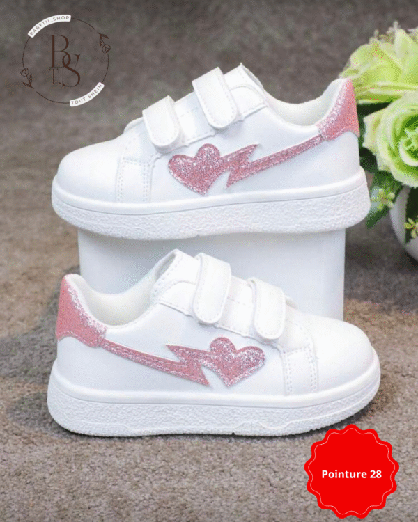Baskets enfants pointure 28 – Blanches décor cœur et papillon – Image 4
