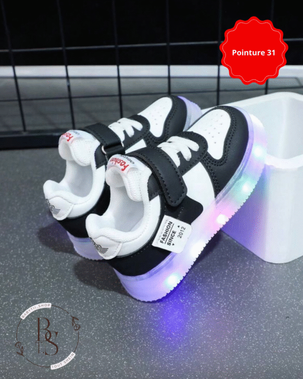 Baskets LED enfants pointure 31 – Sneakers lumineuses antidérapantes – Image 4