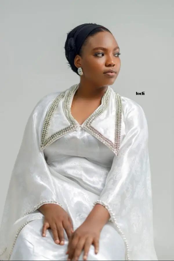 Robe Noor – Image 2