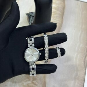 Ensemble inoxydable argenté – Montre, bracelet & bague assortis