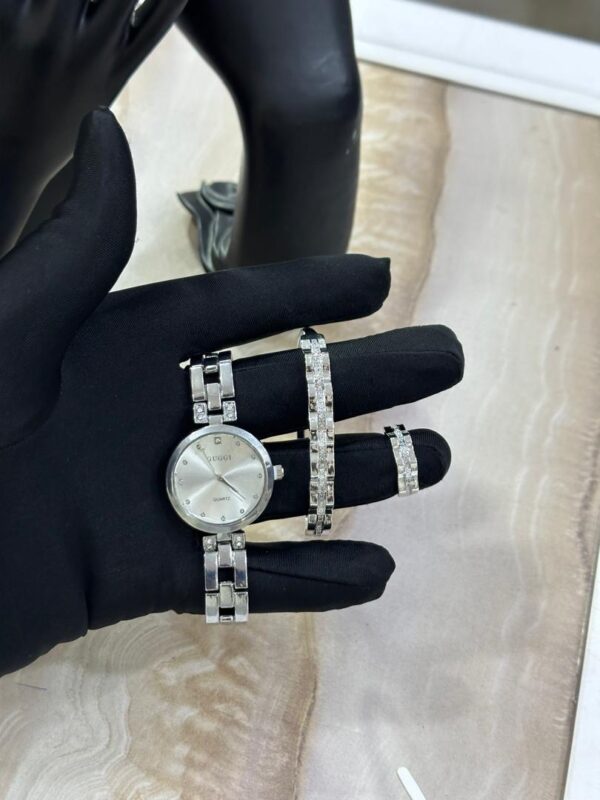Ensemble inoxydable argenté – Montre, bracelet & bague assortis