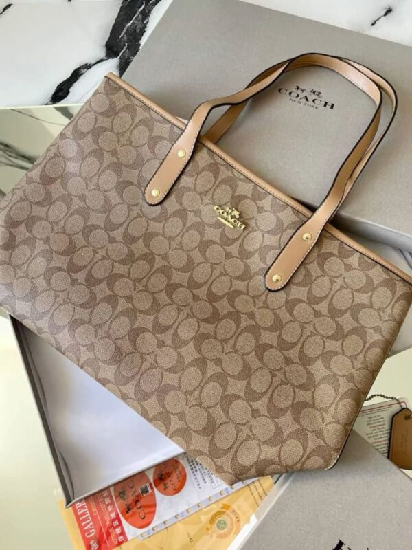 Sac style Coach – Imitation (Non Original) – Image 2