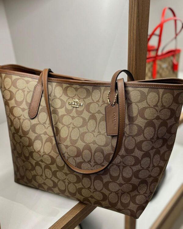 Sac style Coach – Imitation (Non Original) – Image 3