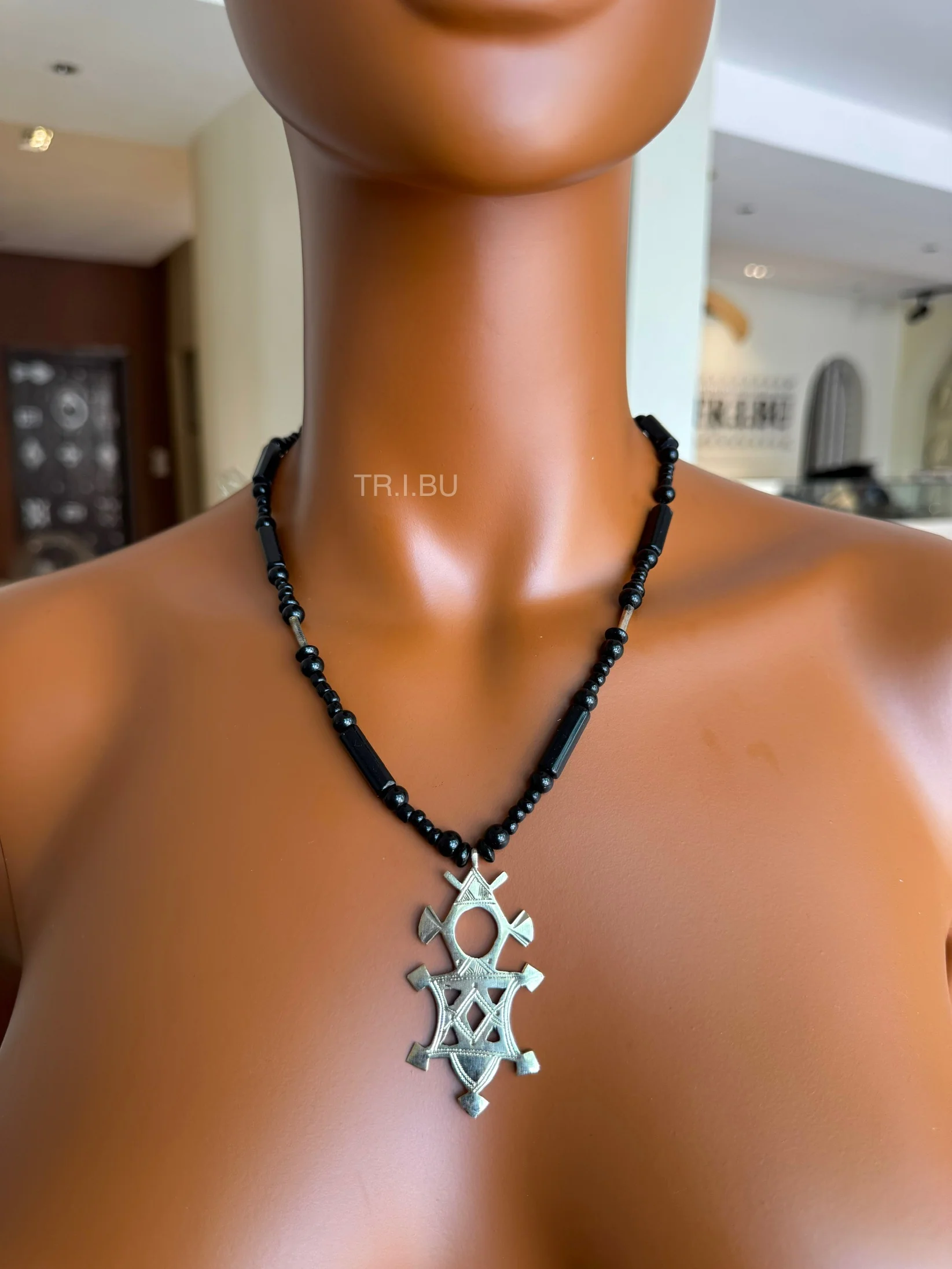 TR.I.BU – Collier KARAGA