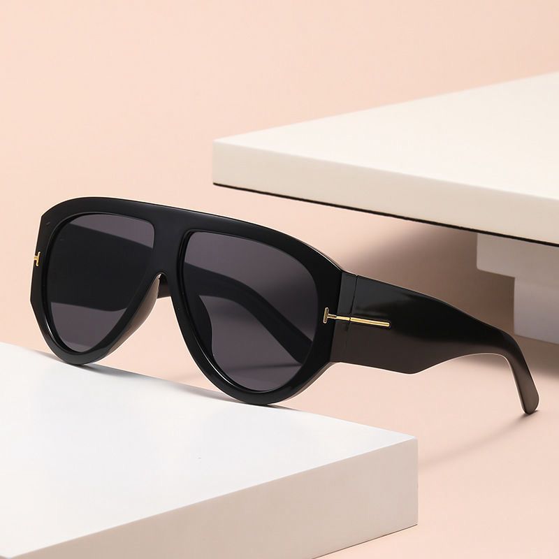 Yeli’s Glasses – Lunettes de Soleil Aviator Oversized