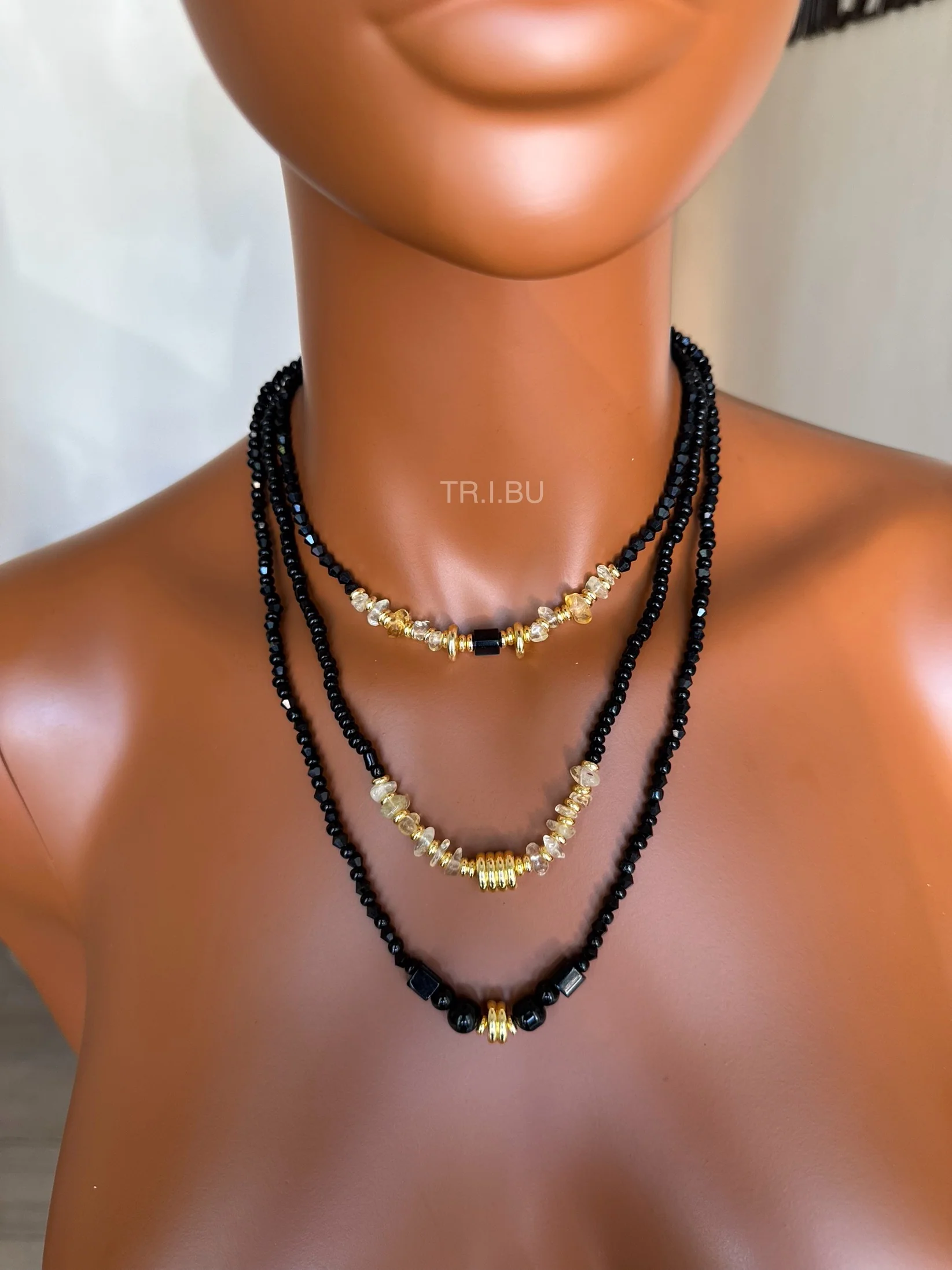 TR.I.BU – Collier SANOU