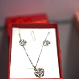 Coffret Bijoux Argenté | Collier & Boucles Élégantes Femme